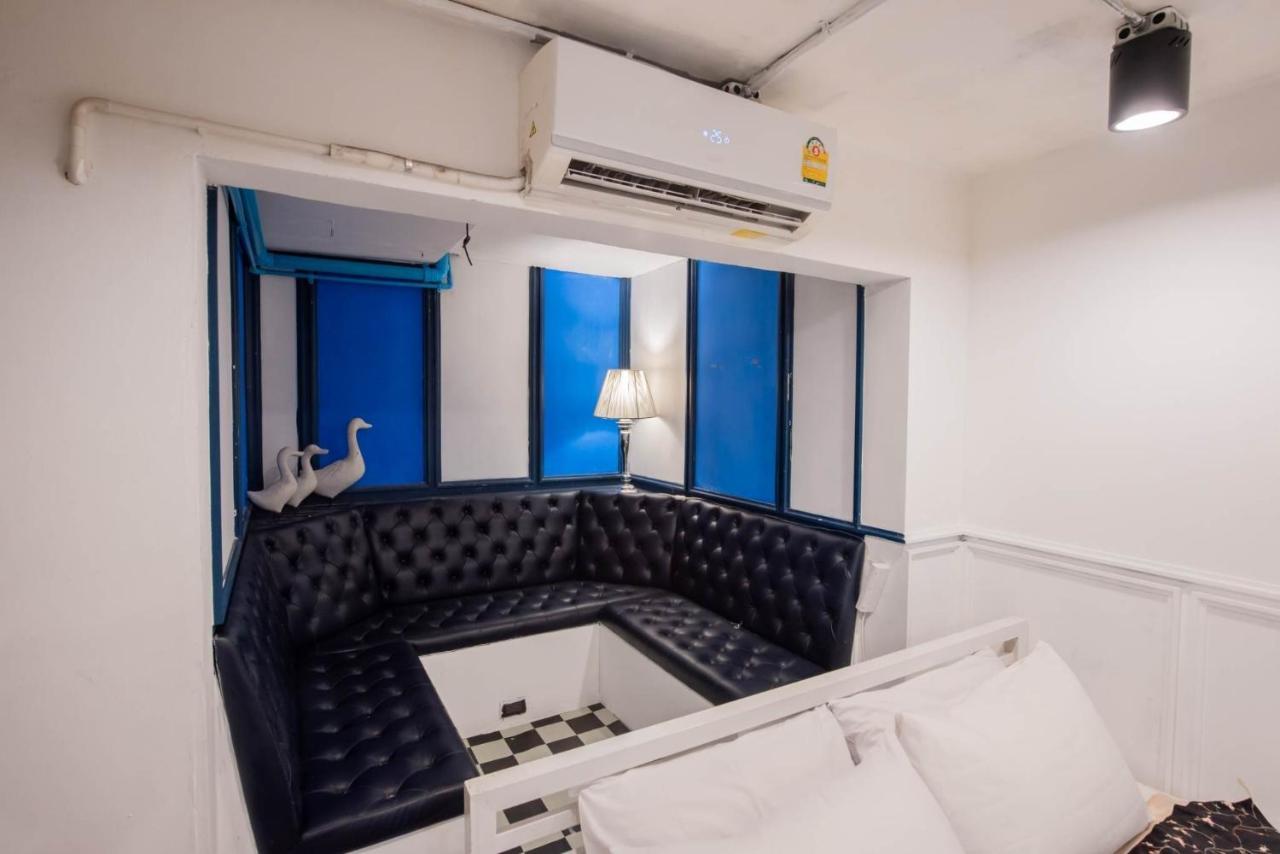 Elixir Hostel Bangkok Exterior photo
