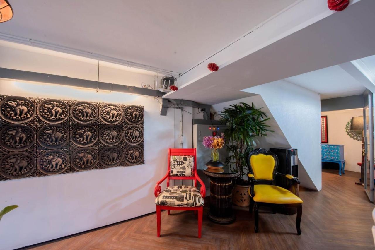 Elixir Hostel Bangkok Exterior photo