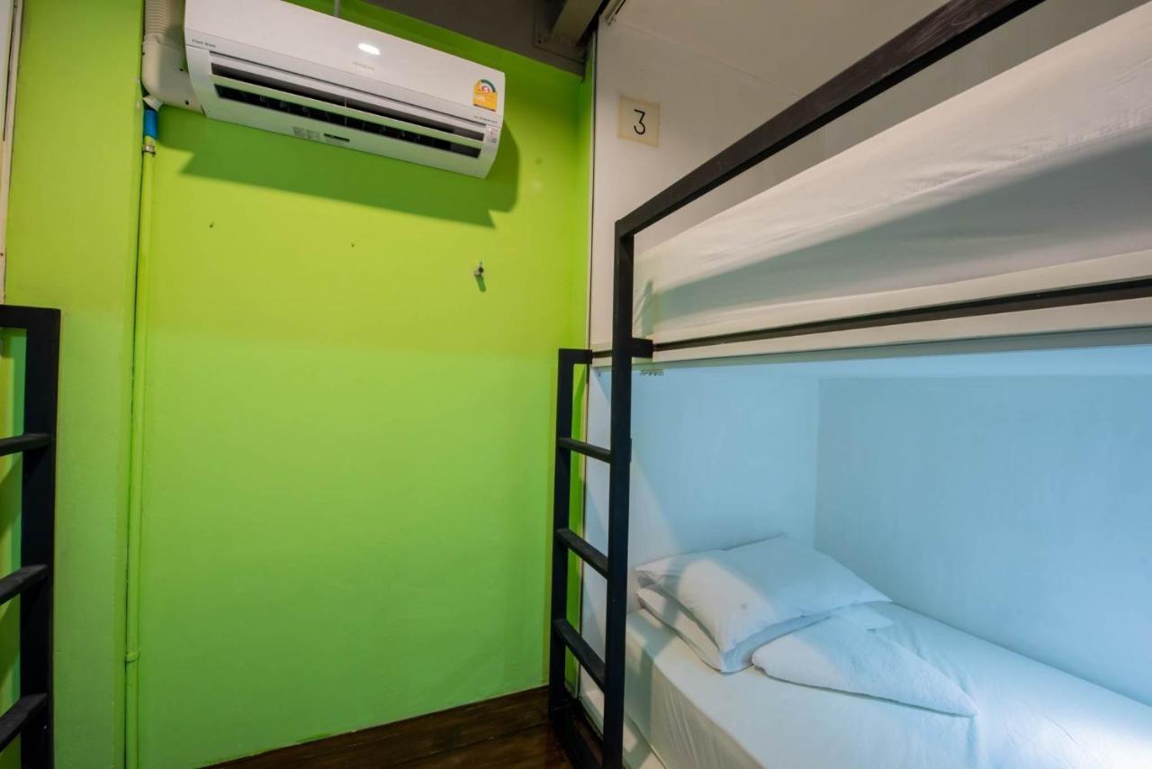 Elixir Hostel Bangkok Exterior photo