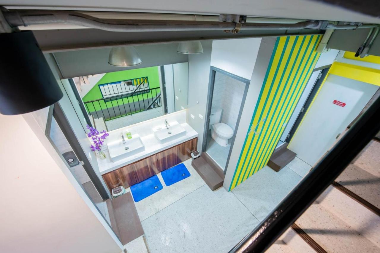 Elixir Hostel Bangkok Exterior photo
